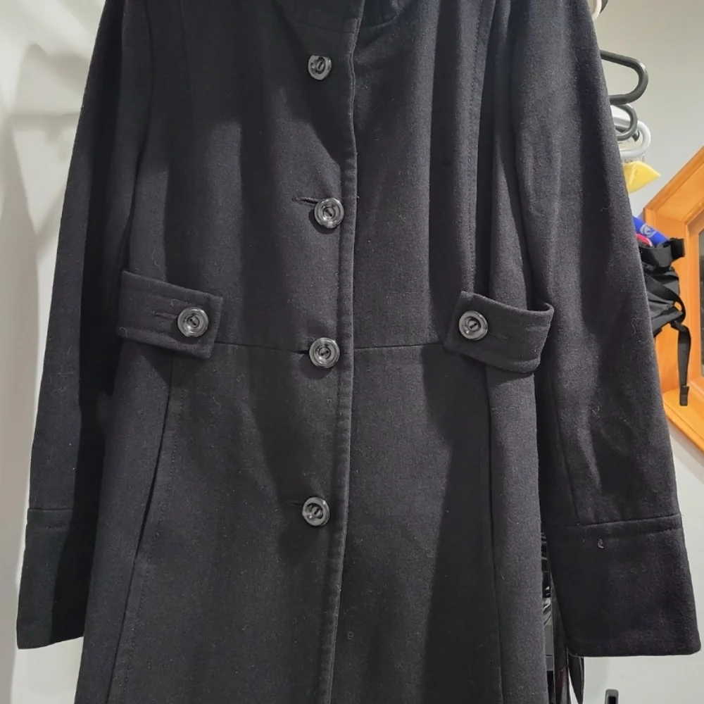 Coat - Picture 6 of 16